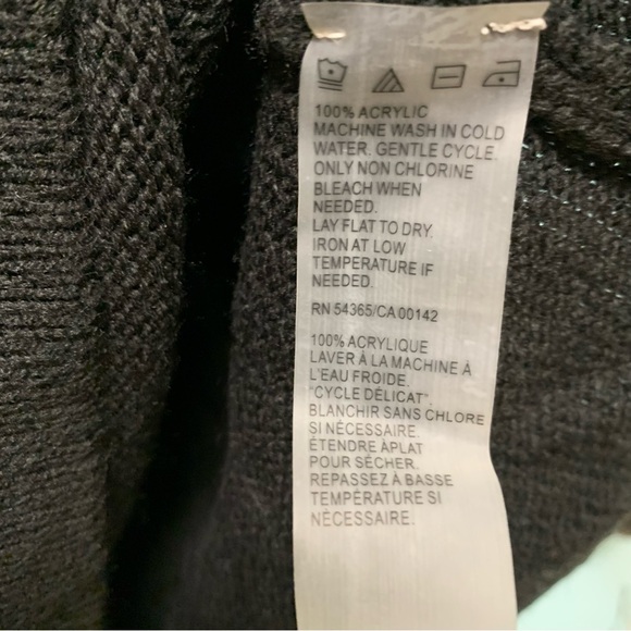 5for20 Allison Daley petite black white & red ski knit Christmas sweater - Picture 7 of 8